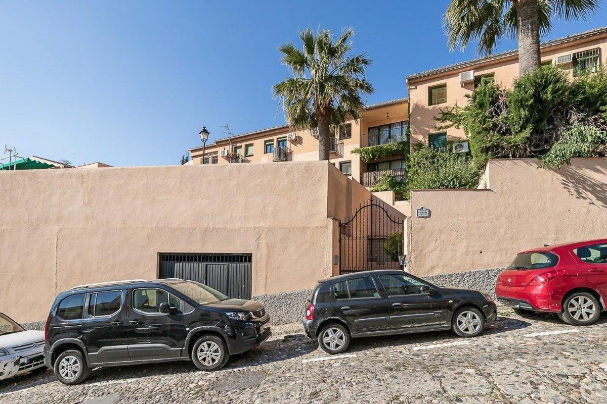 Amazing Apartment In Albaicin 5 Minutes To The City Center Granada Luaran gambar